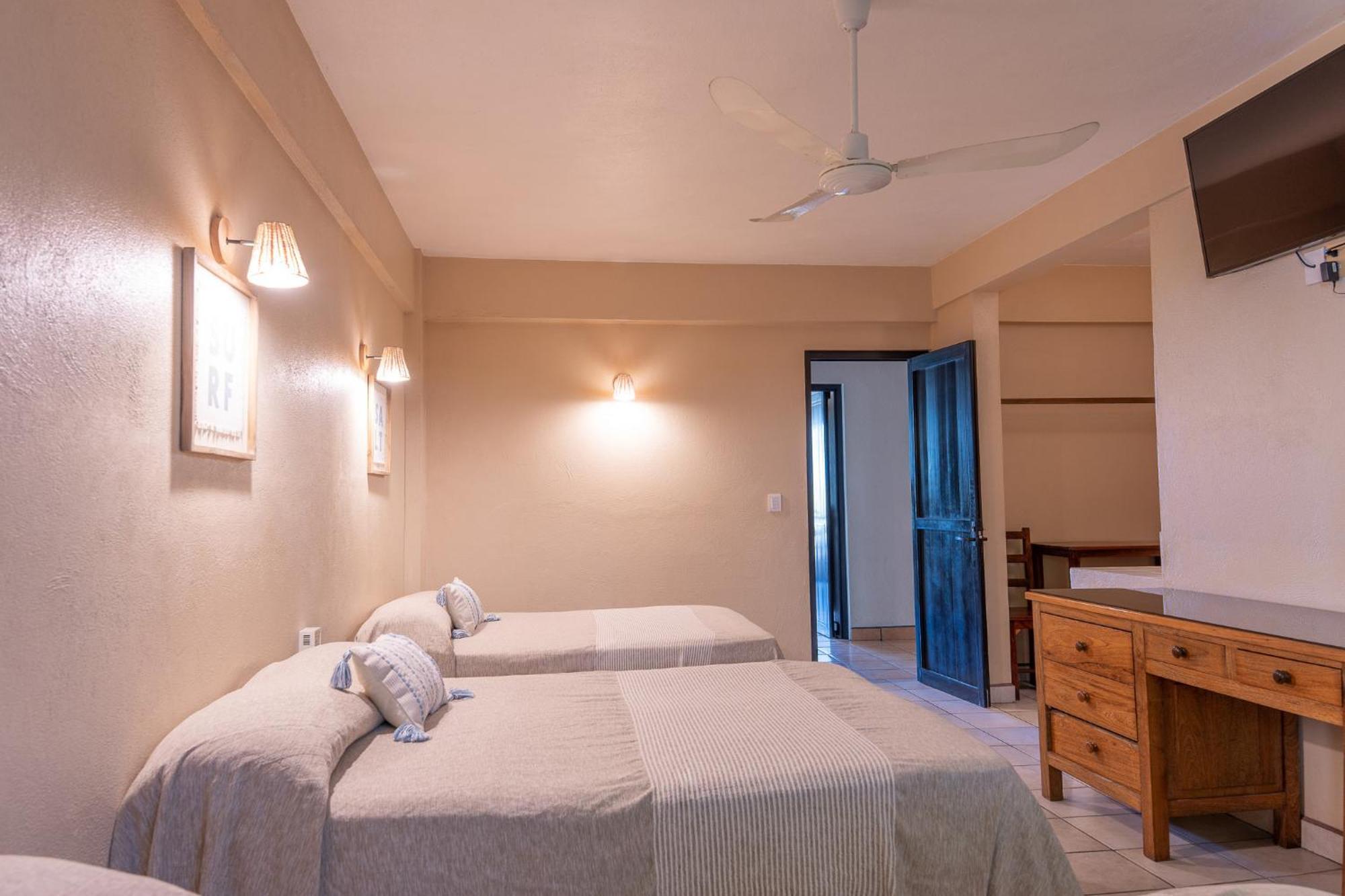 Hotel El Mirador ปูแอร์โตเอสกอนดิโด ภายนอก รูปภาพ